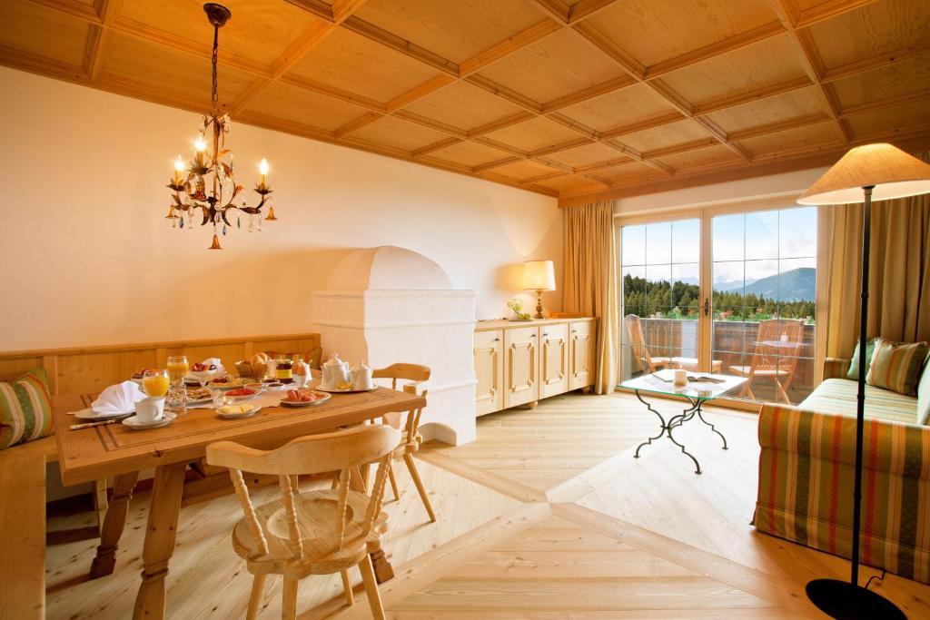 Hotel Laerchenhof Natur Seefeld in Tirol Quarto foto